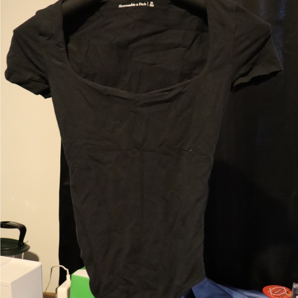 Abercrombie & Fitch Black Short Sleeve Tee